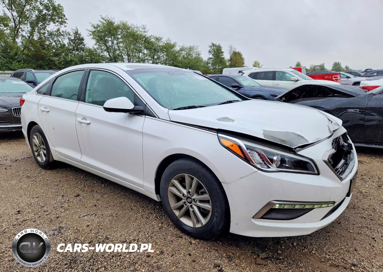 2015 Hyundai Sonata Se VIN:5NPE24AF5FH030312 - 4