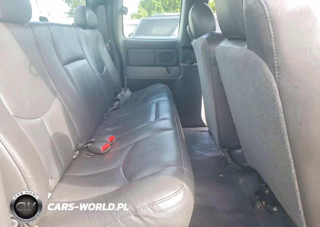 2005 Chevrolet Silverado C1500 VIN:1GCEC19X65Z259579 - 10