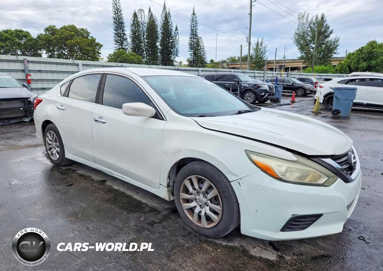 2016 Nissan Altima 2.5 S VIN:1N4AL3AP3GC144746 - 4