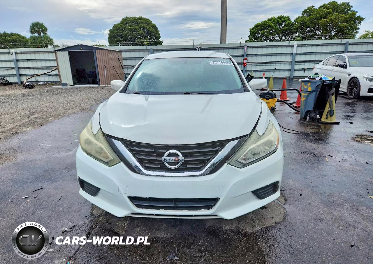 2016 Nissan Altima 2.5 S VIN:1N4AL3AP3GC144746 - 5