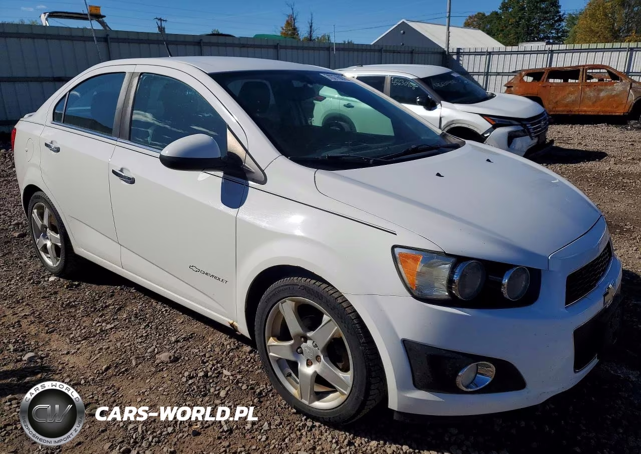 2014 Chevrolet Sonic Ltz VIN:1G1JE5SB5E4192882 - 4