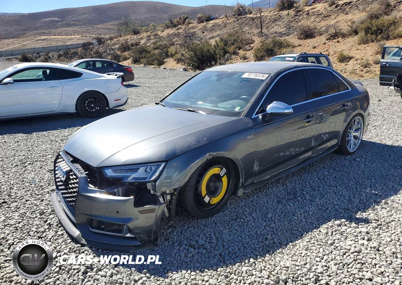 2018 Audi S4 Prestige VIN:WAUC4AF44JA003879 - 1