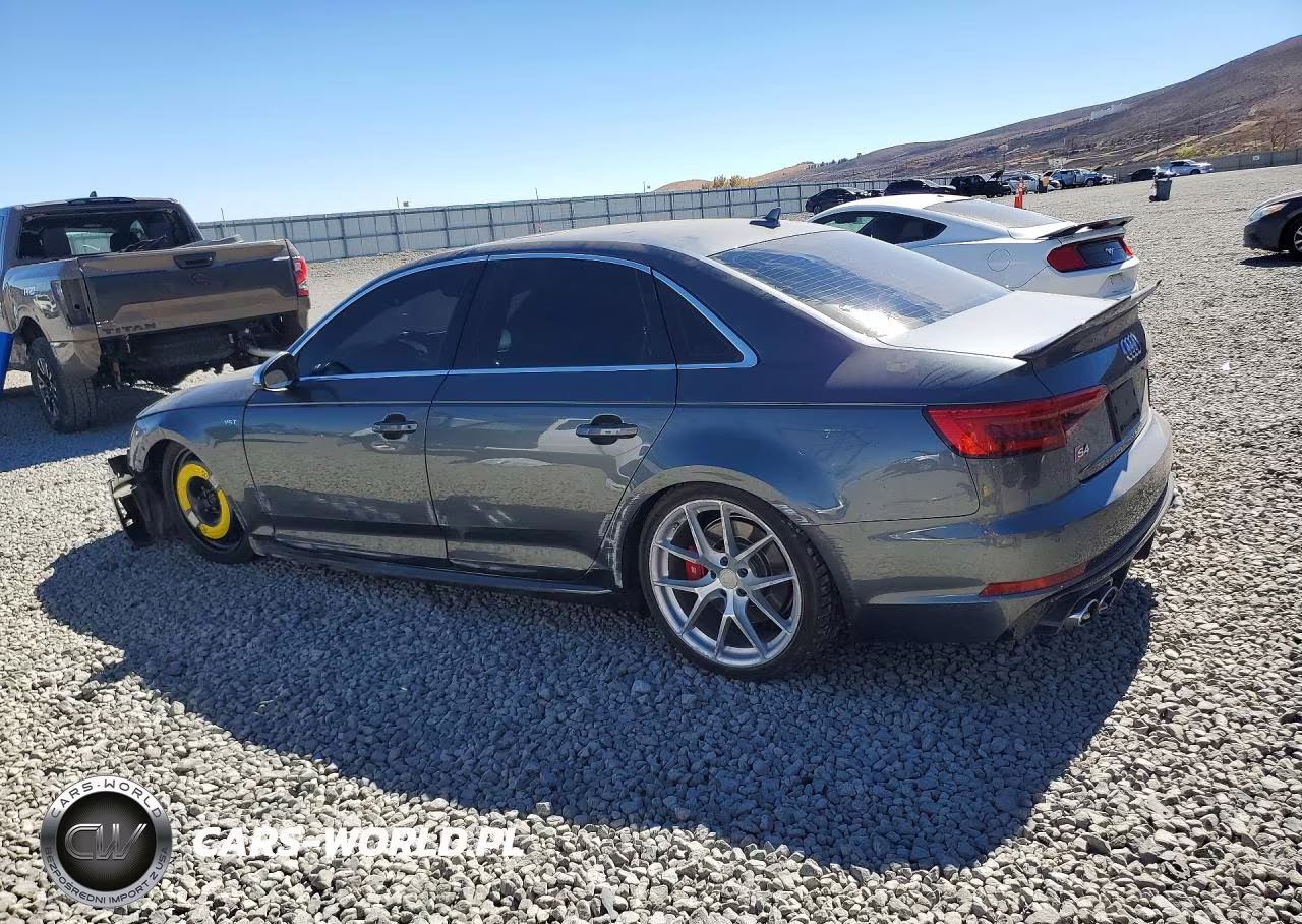 2018 Audi S4 Prestige VIN:WAUC4AF44JA003879 - 2