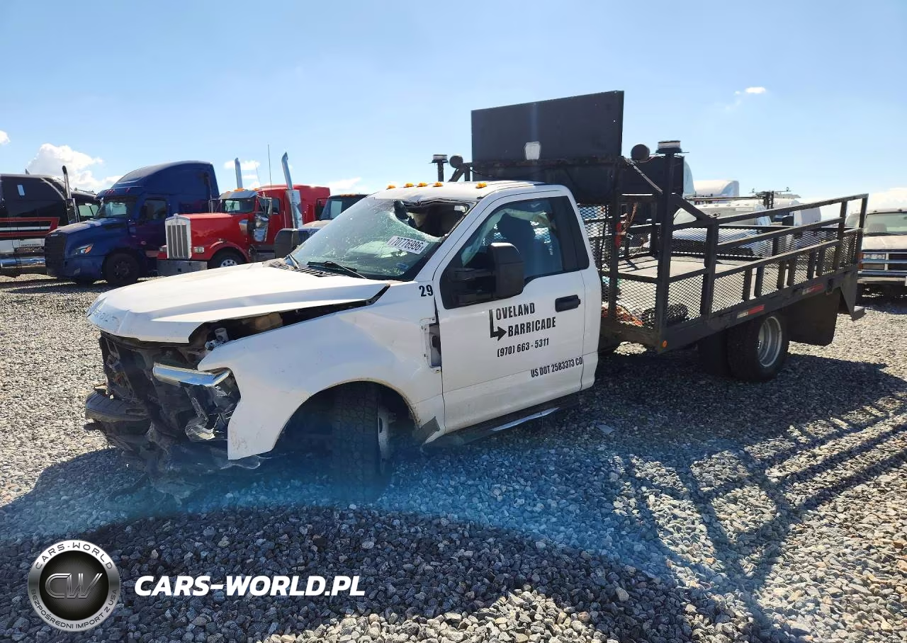 2017 Ford F350 Super Duty VIN:1FDRF3G62HEC33129 - 1