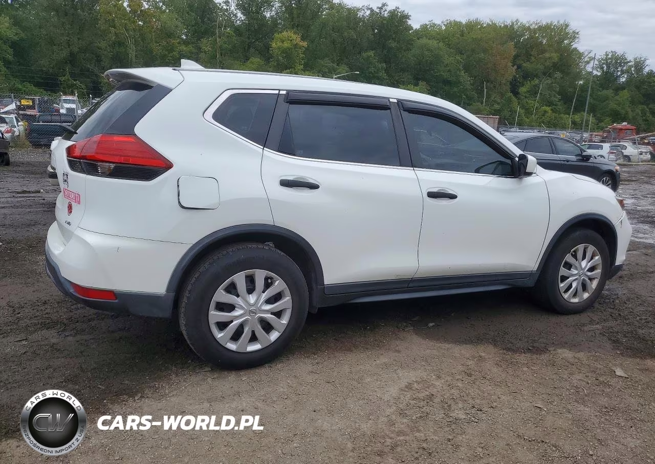 2017 Nissan Rogue S VIN:KNMAT2MV1HP511281 - 3