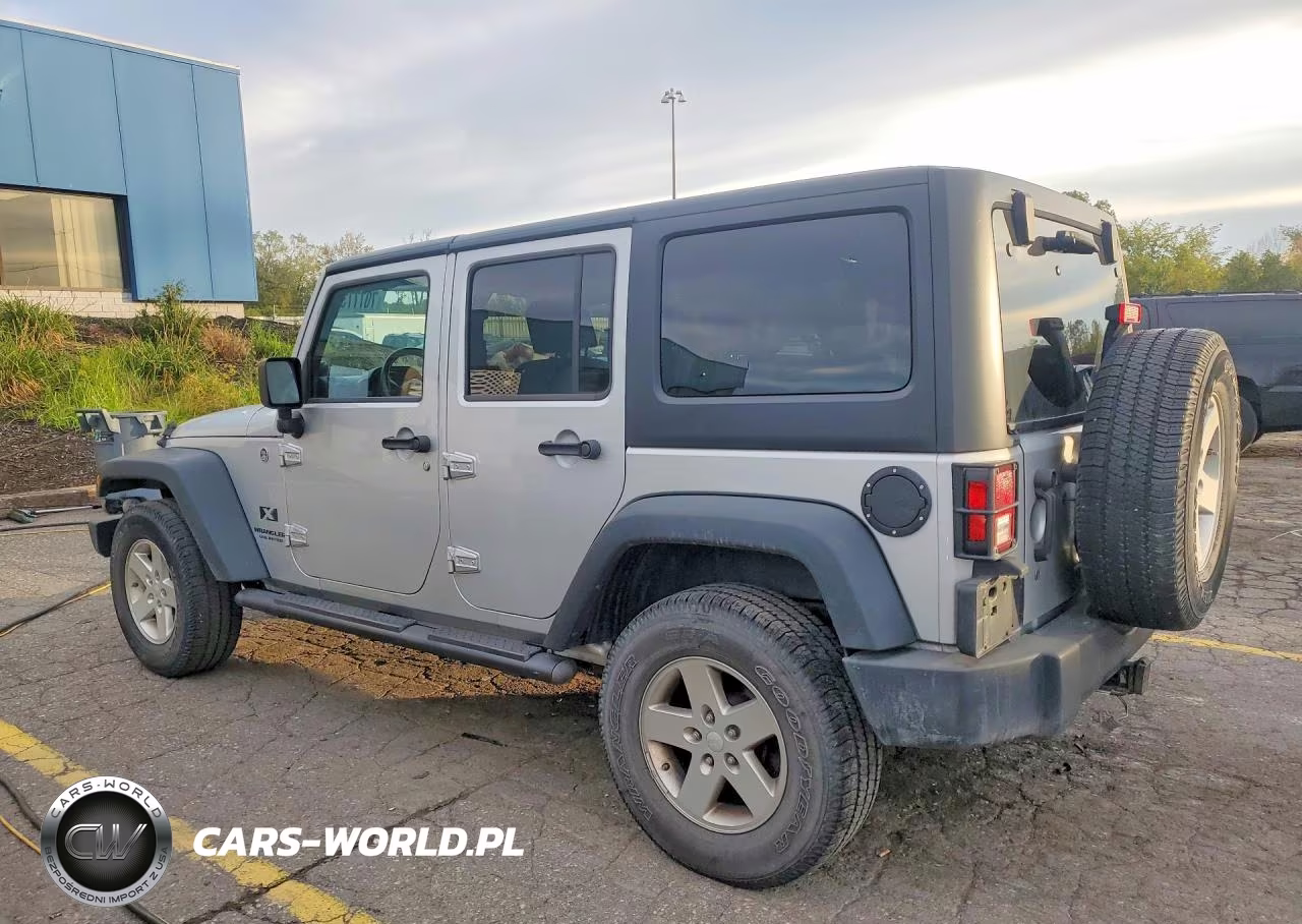2008 Jeep Wrangler Unlimited X VIN:1J4GA39198L528827 - 2