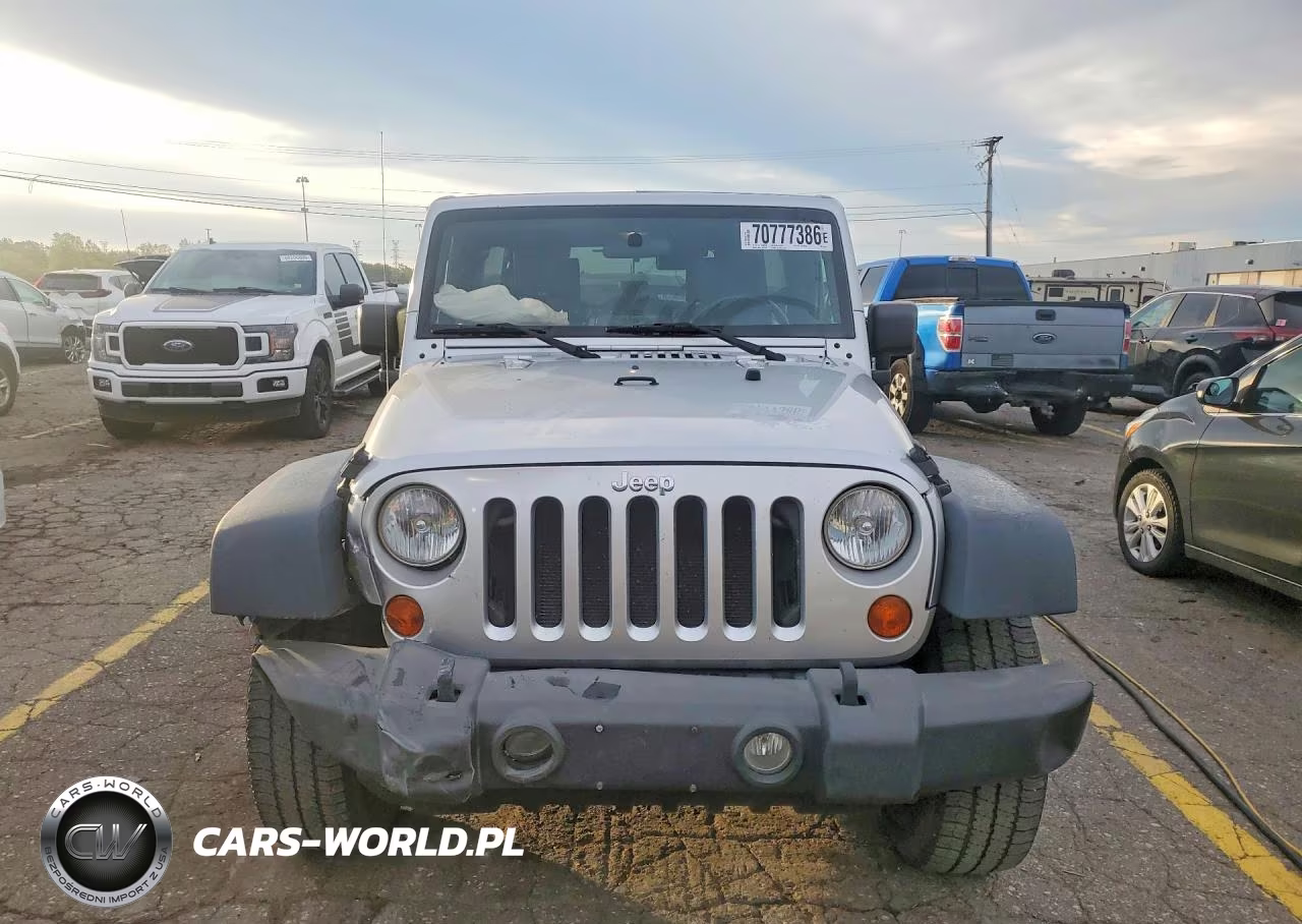 2008 Jeep Wrangler Unlimited X VIN:1J4GA39198L528827 - 5