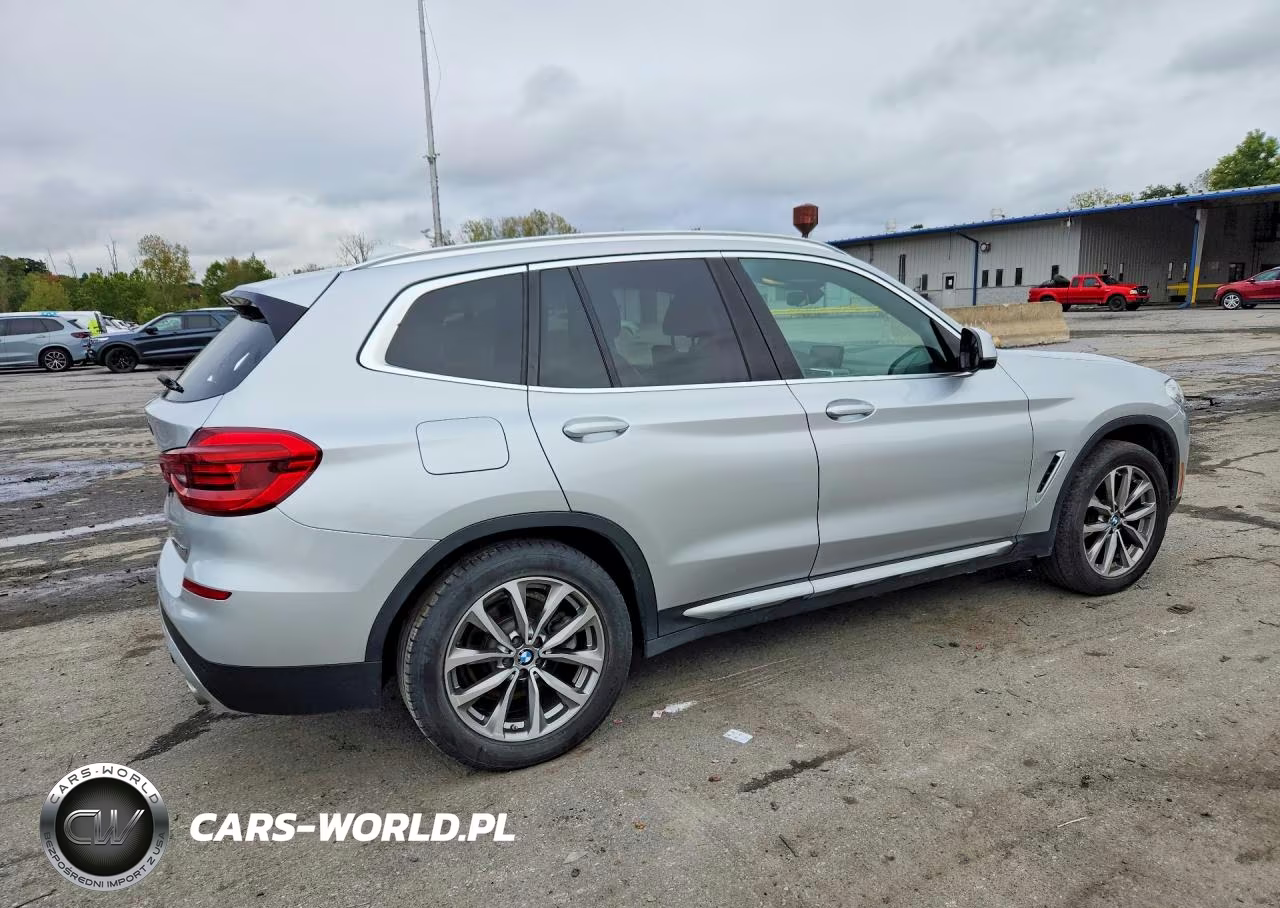 2019 BMW X3 xDrive30I VIN:5UXTR9C57KLP87690 - 3