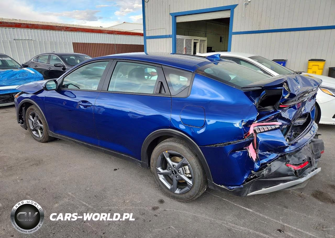2026 Kia K4 Lxs VIN:3KPFT4DE2TE302402 - 2