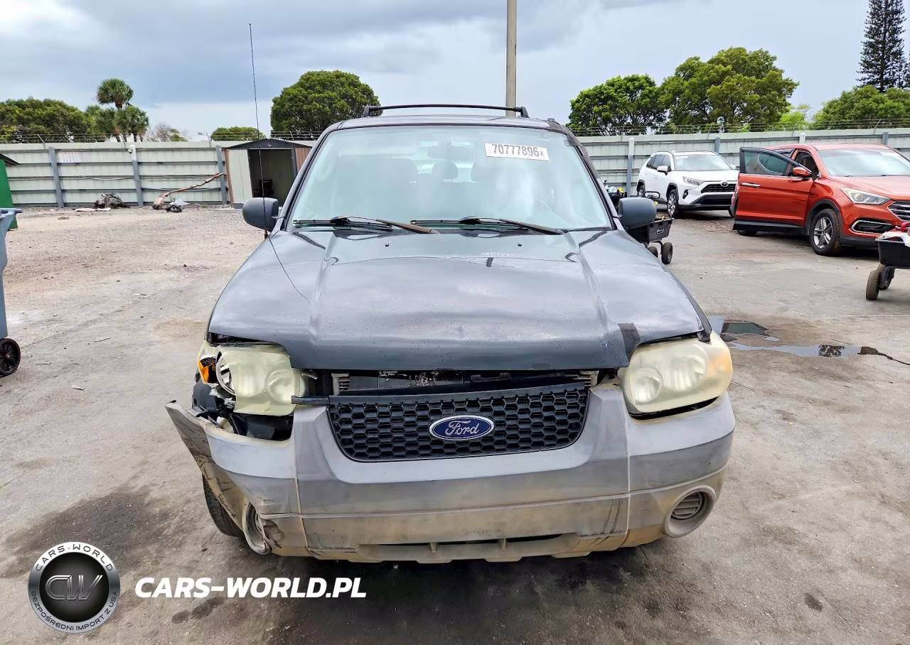 2007 Ford Escape Xls VIN:1FMYU02Z27KB18483 - 5
