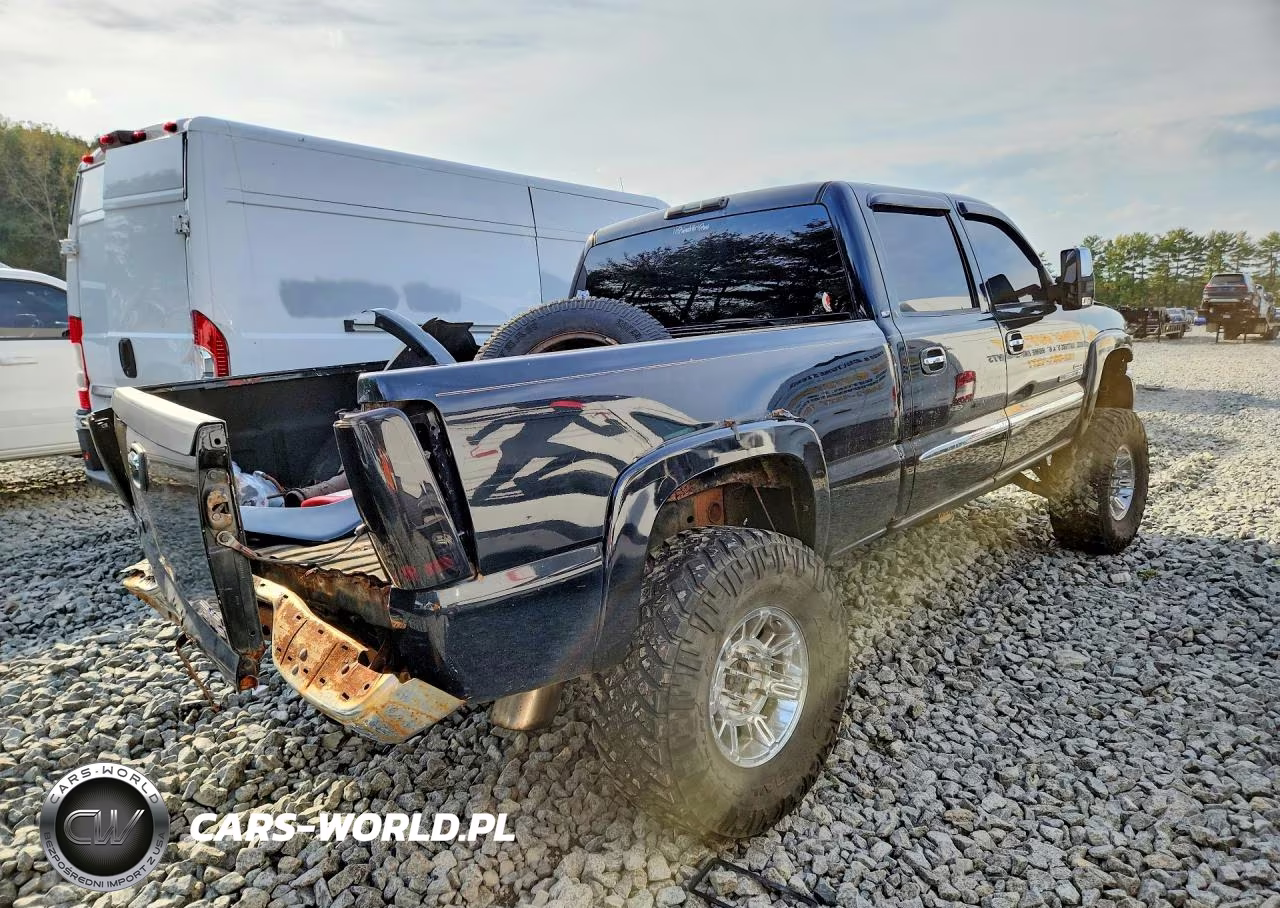 2005 GMC Sierra K2500 Heavy Duty VIN:1GTHK23255F866416 - 3