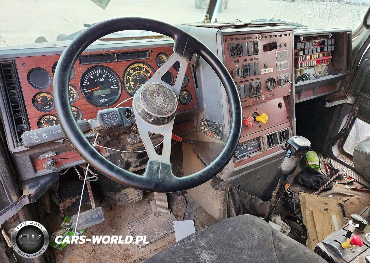 1995 Mack 700 Cl700 VIN:1M2AD09C4SW003047 - 8