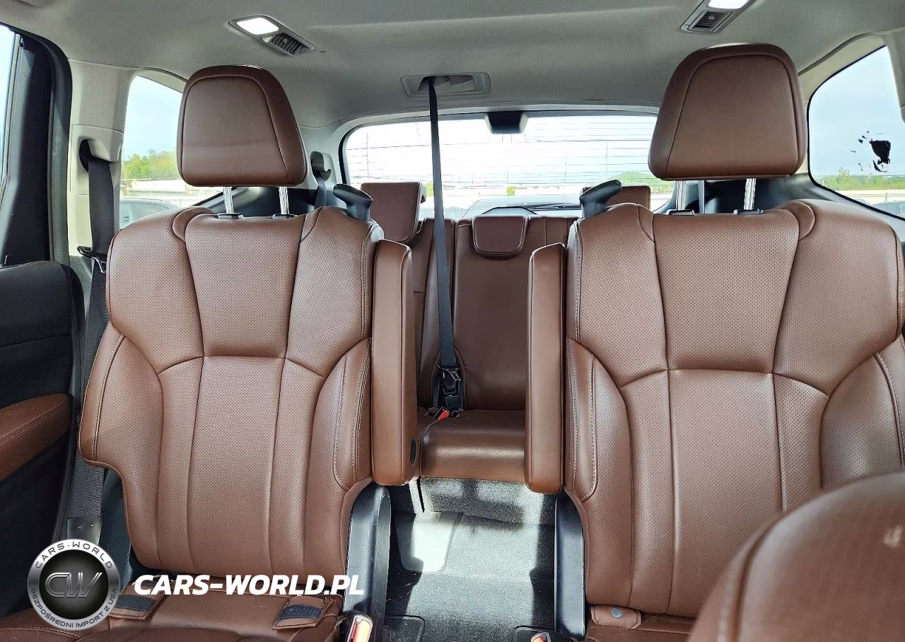 2020 Subaru Ascent Touring VIN:4S4WMARD2L3444182 - 10
