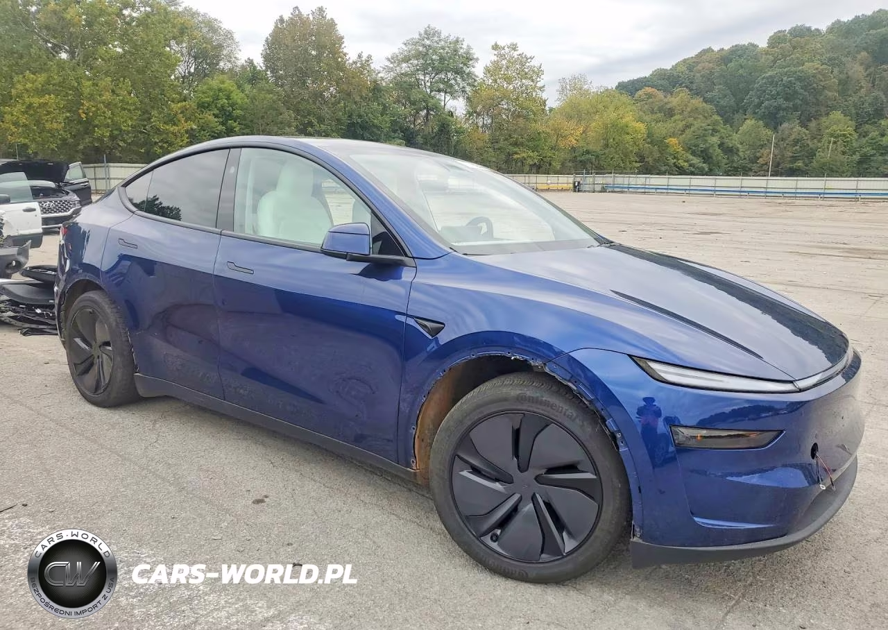 2026 Tesla Model Y VIN:7SAYGDEE1TF363670 - 4