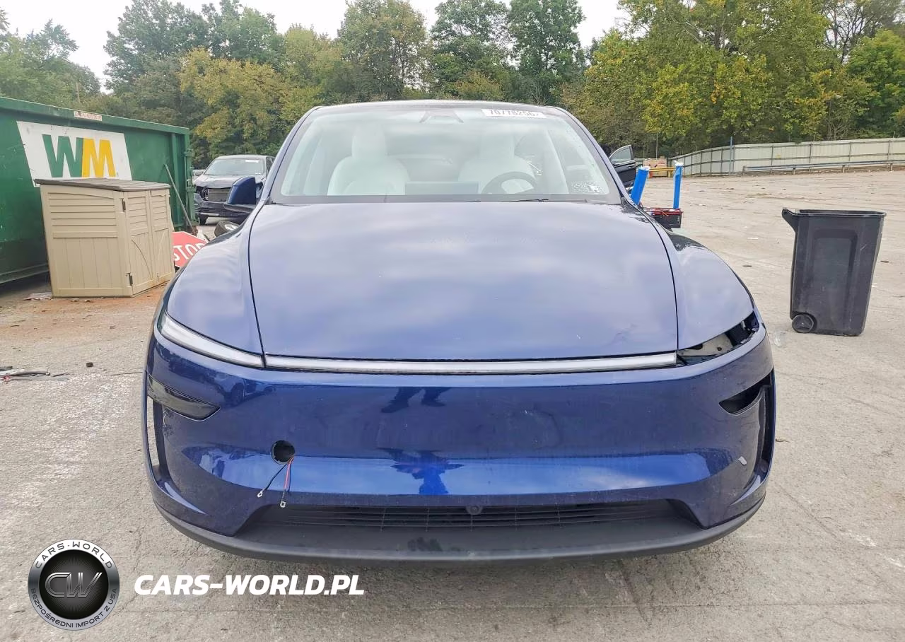 2026 Tesla Model Y VIN:7SAYGDEE1TF363670 - 5