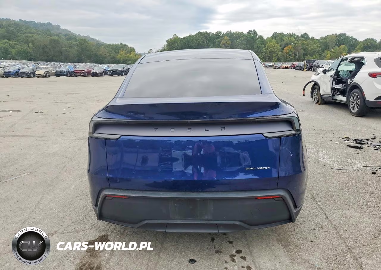 2026 Tesla Model Y VIN:7SAYGDEE1TF363670 - 6