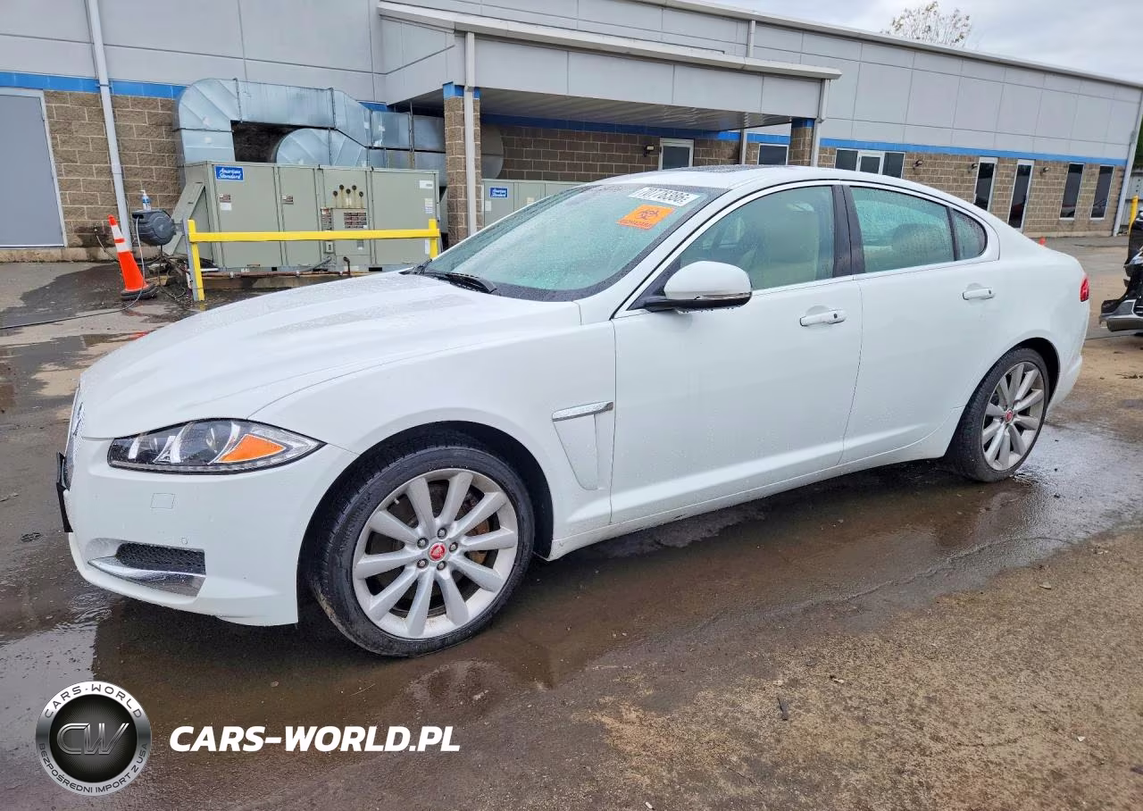 2014 Jaguar Xf