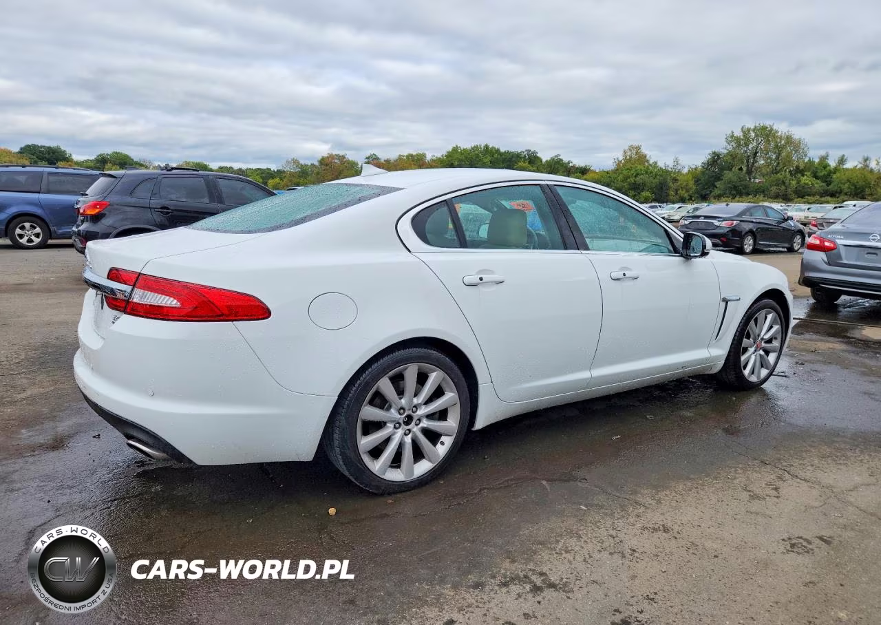 2014 Jaguar Xf VIN:SAJWJ0EF5E8U11635 - 3