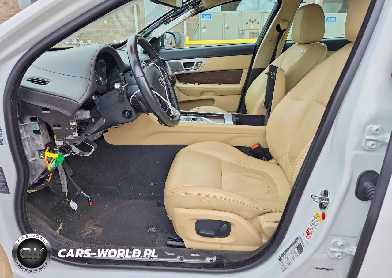 2014 Jaguar Xf VIN:SAJWJ0EF5E8U11635 - 7