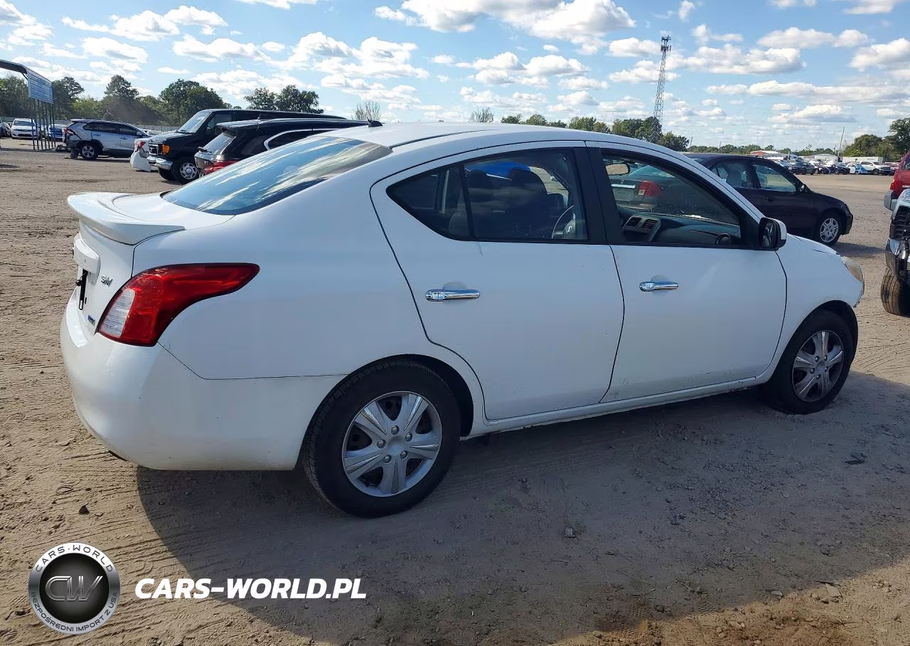 2013 Nissan Versa 1.6 S VIN:3N1CN7AP2DL866779 - 3