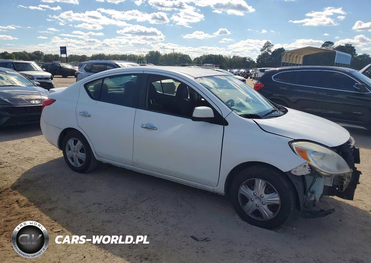 2013 Nissan Versa 1.6 S VIN:3N1CN7AP2DL866779 - 4