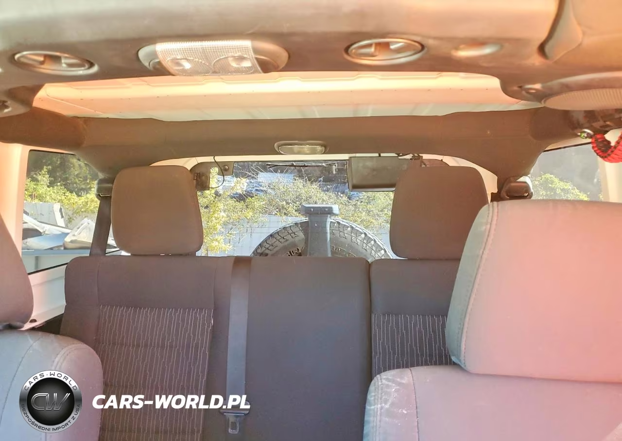 2011 Jeep Wrangler Unlimited Sport VIN:1J4BA3H14BL620222 - 10