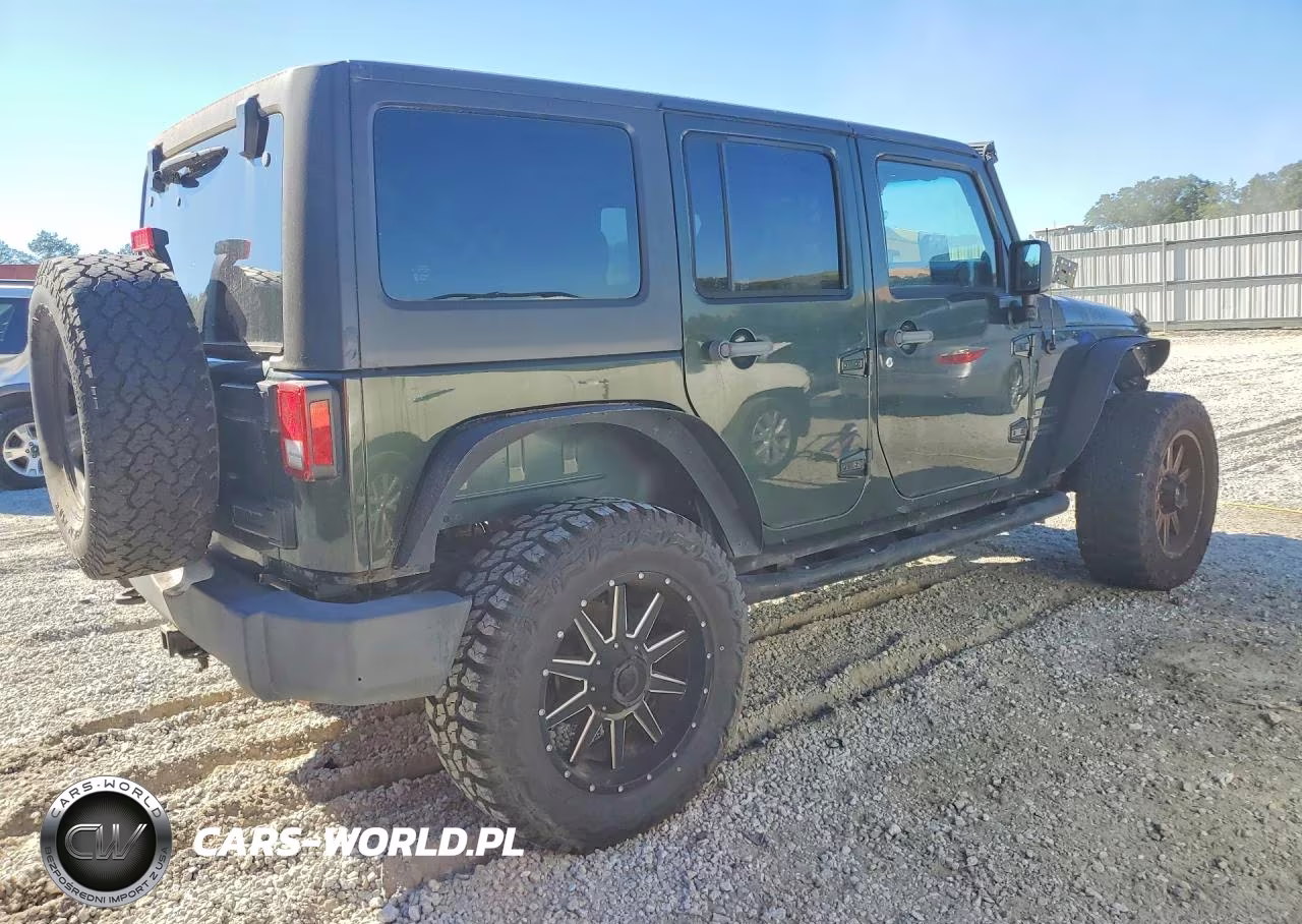 2011 Jeep Wrangler Unlimited Sport VIN:1J4BA3H14BL620222 - 3