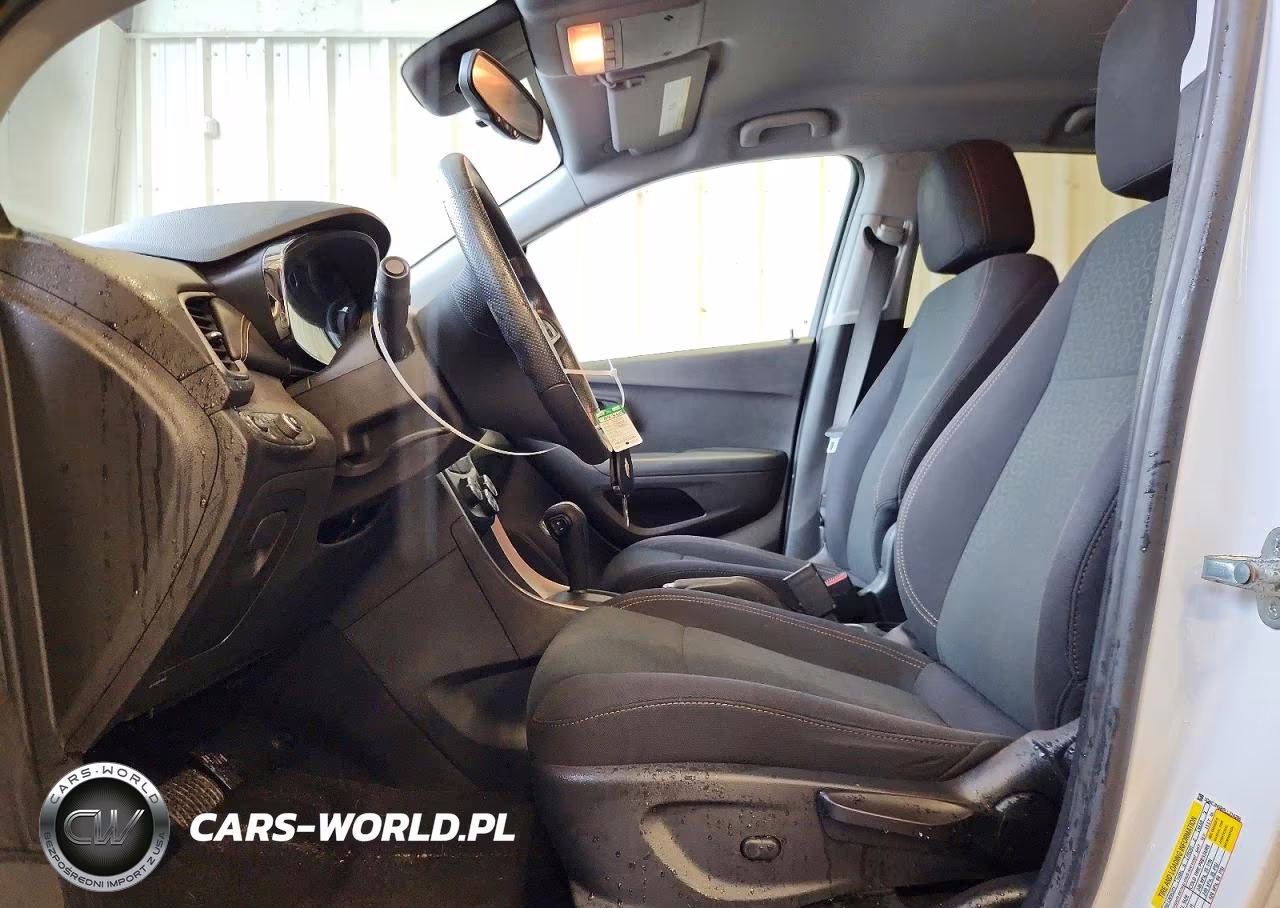 2020 Chevrolet Trax Ls VIN:3GNCJNSB0LL314266 - 7