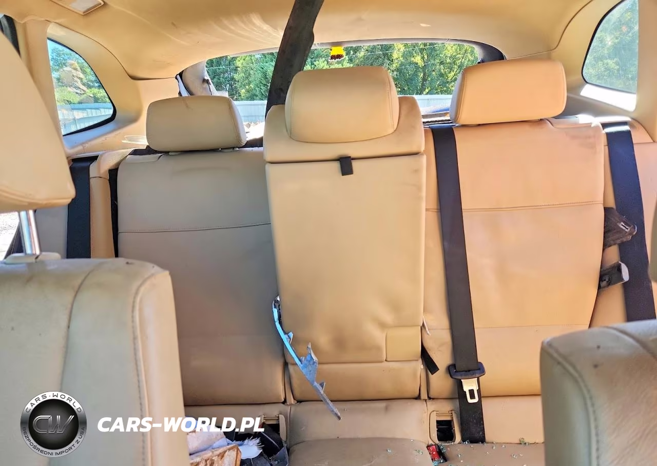 2014 BMW X1 xDrive28I VIN:WBAVL1C52EVY14832 - 10