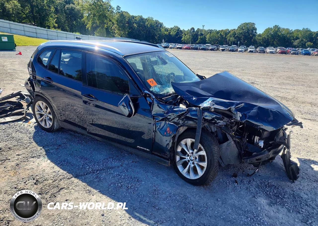 2014 BMW X1 xDrive28I VIN:WBAVL1C52EVY14832 - 4