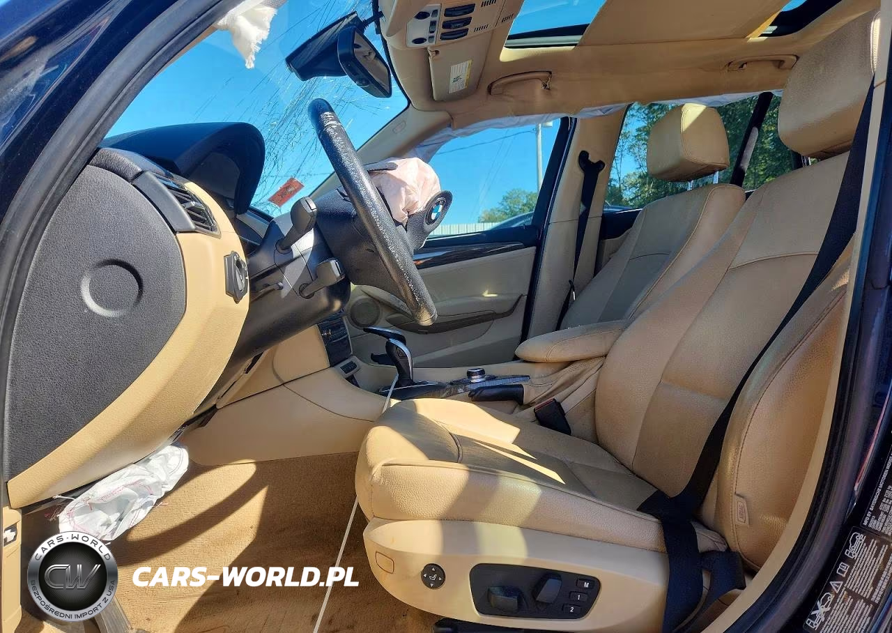 2014 BMW X1 xDrive28I VIN:WBAVL1C52EVY14832 - 7