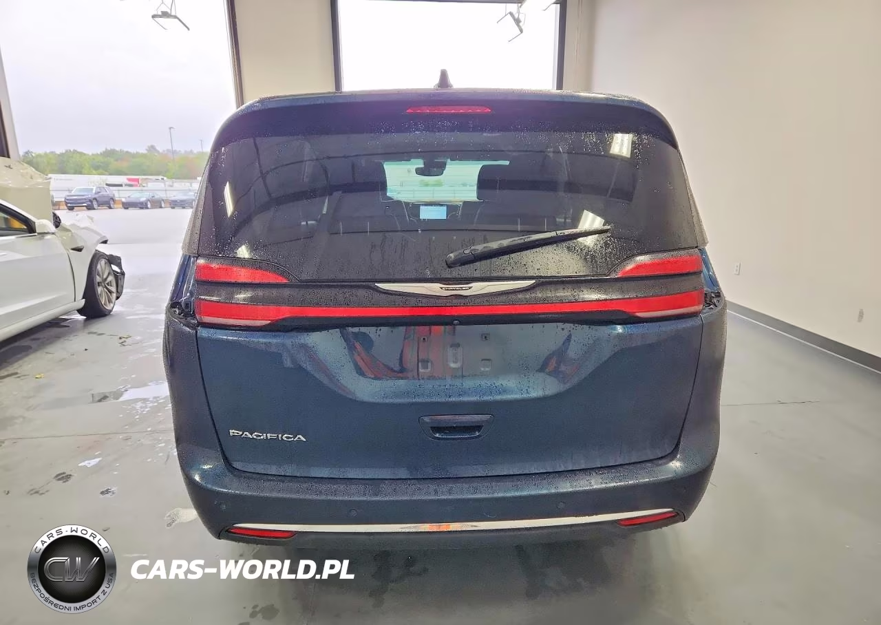 2023 Chrysler Pacifica Touring L VIN:2C4RC1BG7PR590910 - 6