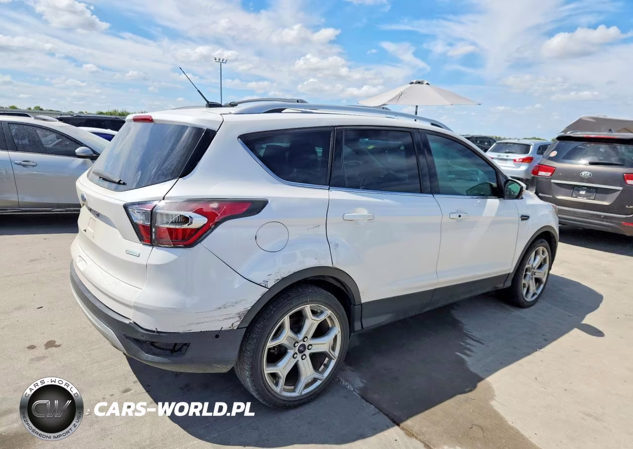 2017 Ford Escape Titanium VIN:1FMCU0J93HUB35570 - 3