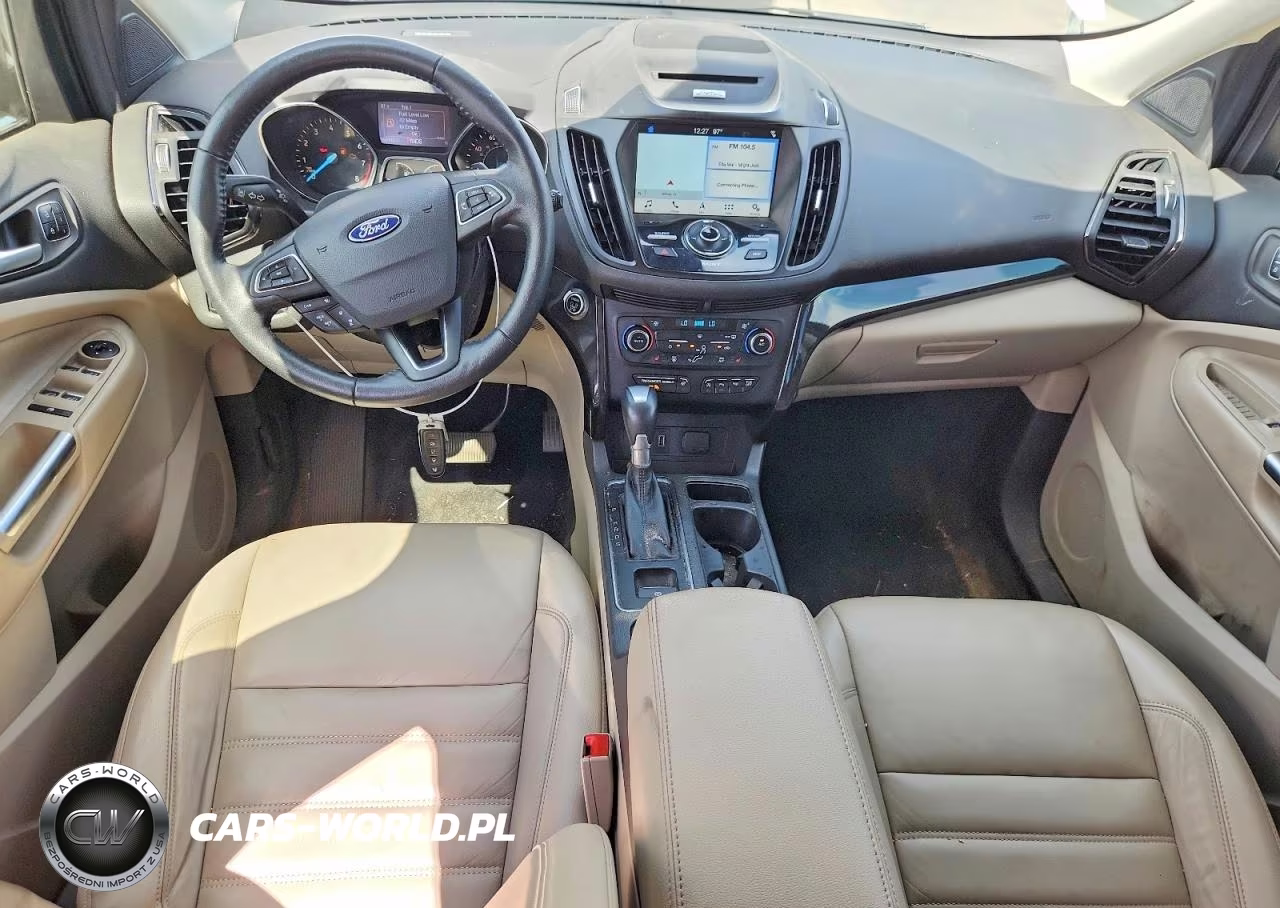 2017 Ford Escape Titanium VIN:1FMCU0J93HUB35570 - 8