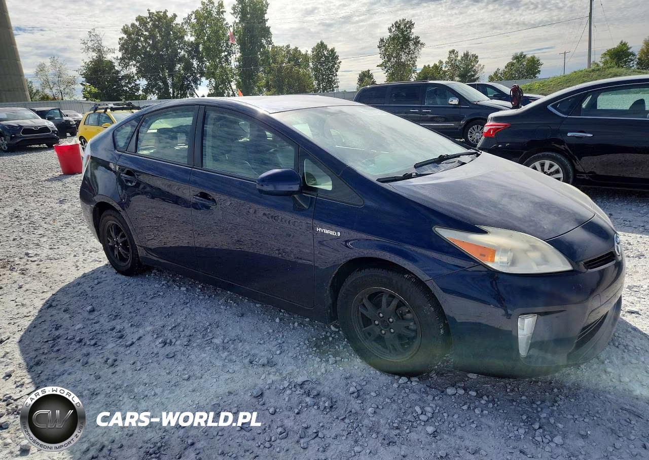 2012 Toyota Prius Four VIN:JTDKN3DU2C0334754 - 4