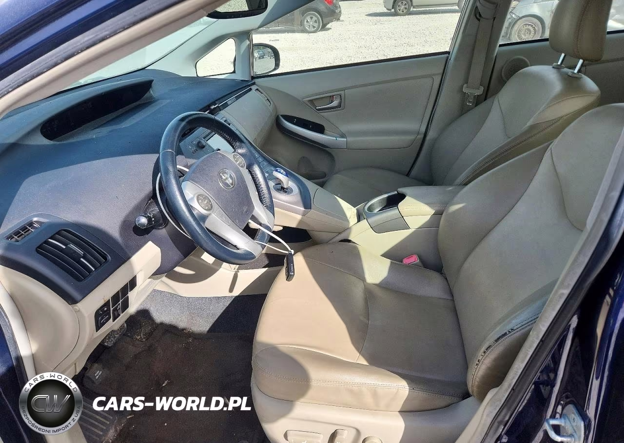 2012 Toyota Prius Four VIN:JTDKN3DU2C0334754 - 7