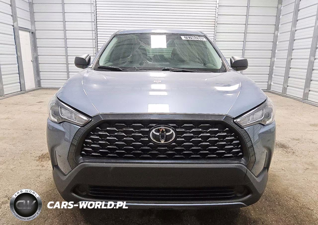 2025 Toyota Corolla Cross L VIN:7MUAAAAG5SV127495 - 5