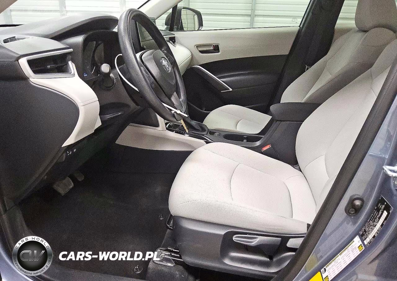 2025 Toyota Corolla Cross L VIN:7MUAAAAG5SV127495 - 7
