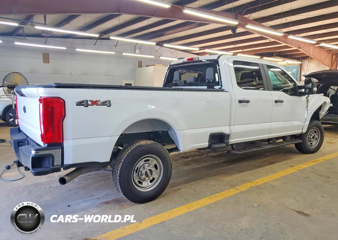 2025 Ford F350 Super Duty VIN:1FT8W3BAXSED59872 - 3