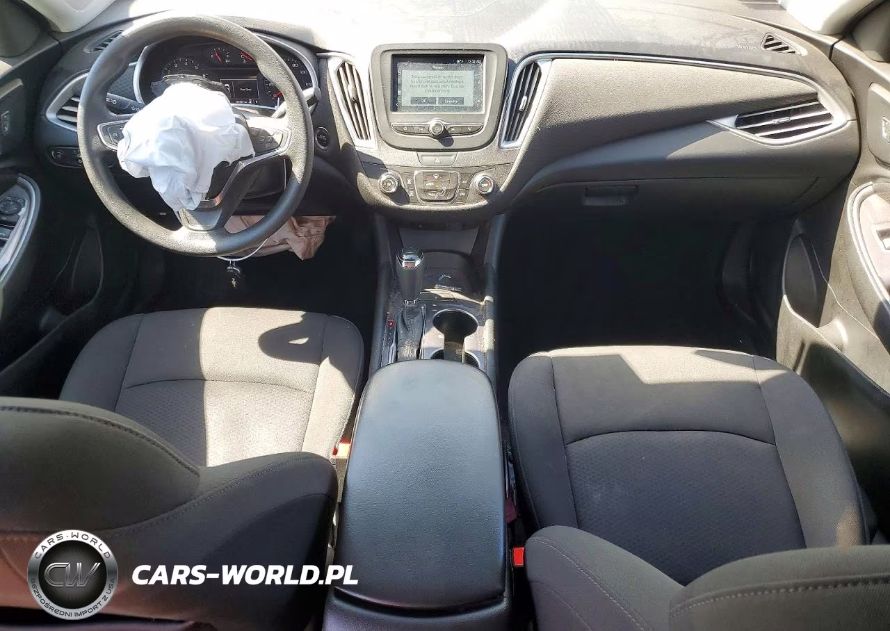 2018 Chevrolet Malibu Ls VIN:1G1ZB5ST6JF230333 - 8