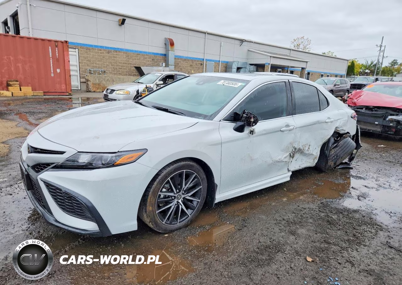 2024 Toyota Camry Se – zdjęcie 1 z 13