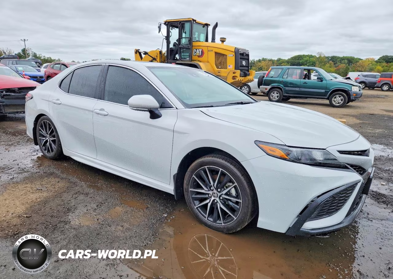 2024 Toyota Camry Se VIN:4T1T11BK8RU130169 - 4