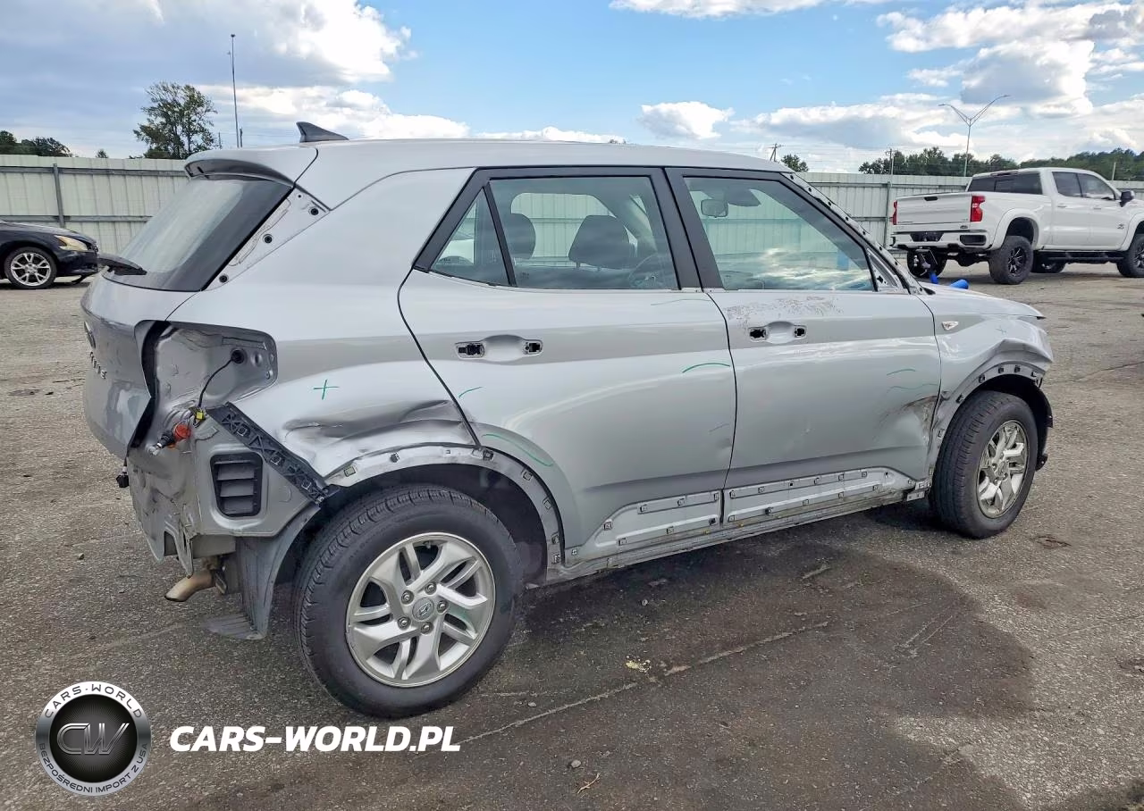 2022 Hyundai Venue Se VIN:KMHRB8A38NU160468 - 3