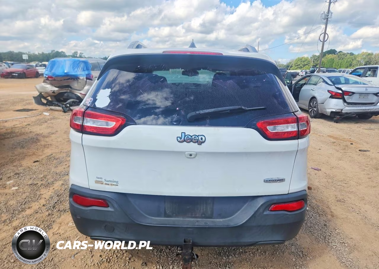 2016 Jeep Cherokee Latitude VIN:1C4PJLCB9GW207987 - 6