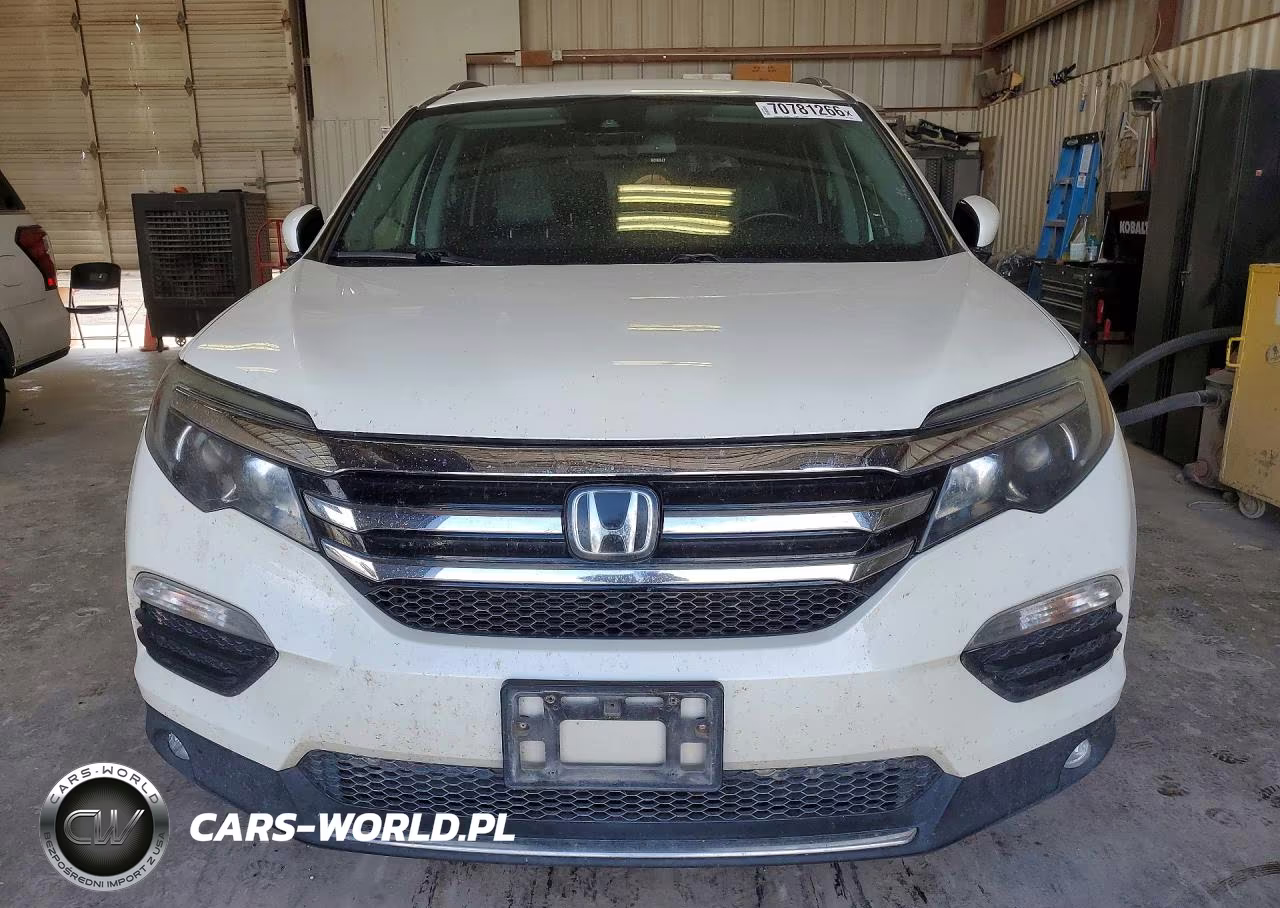 2017 Honda Pilot Touring VIN:5FNYF6H94HB025844 - 5
