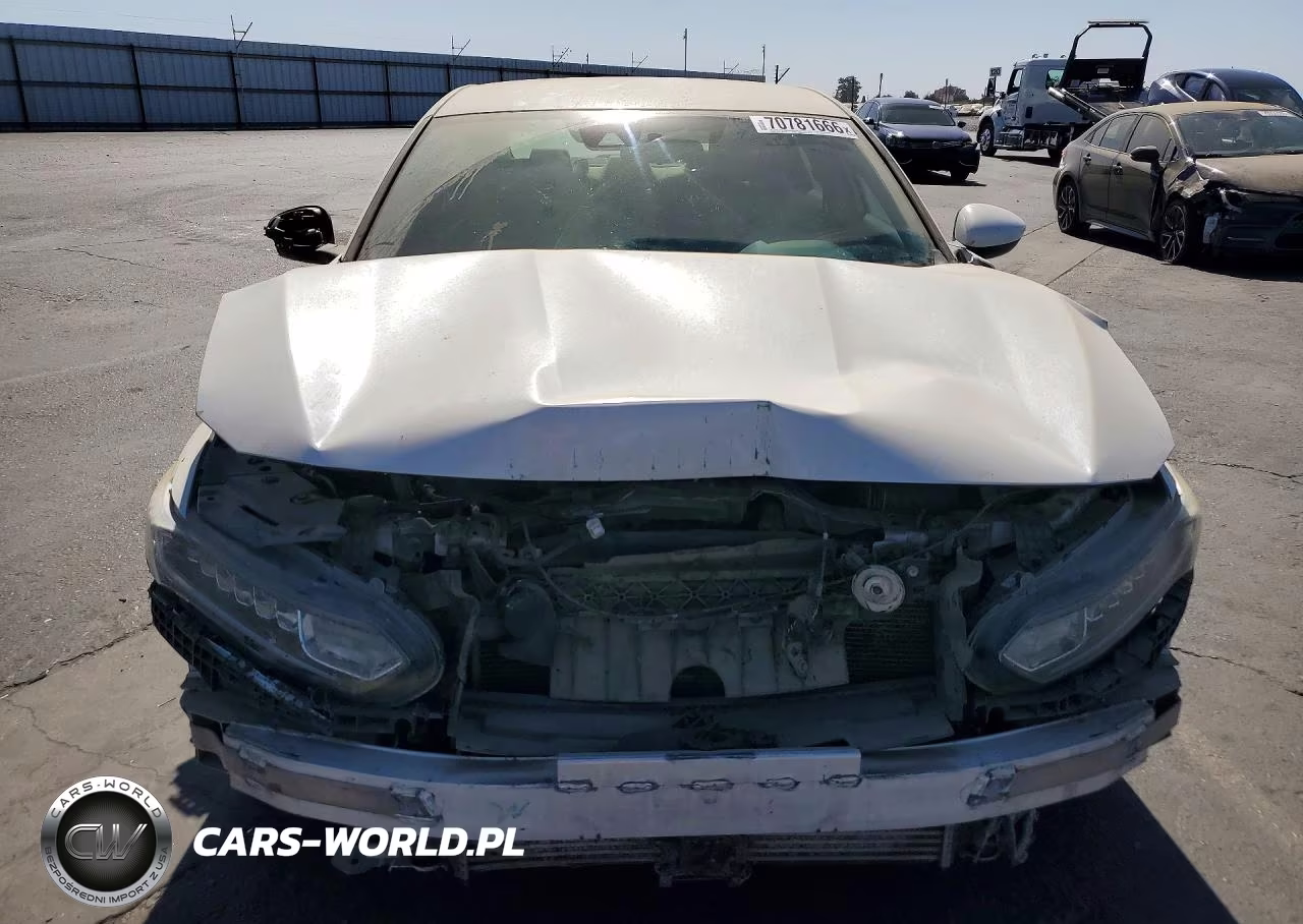 2018 Honda Accord Lx VIN:1HGCV1F17JA114272 - 5
