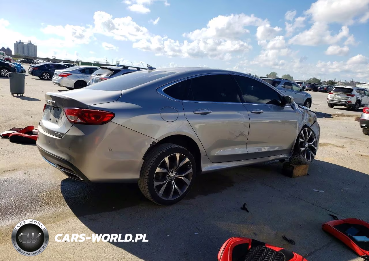 2015 Chrysler 200 C VIN:1C3CCCEG2FN664876 - 3
