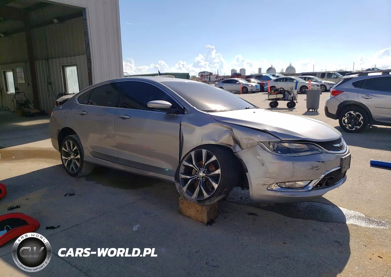 2015 Chrysler 200 C VIN:1C3CCCEG2FN664876 - 4