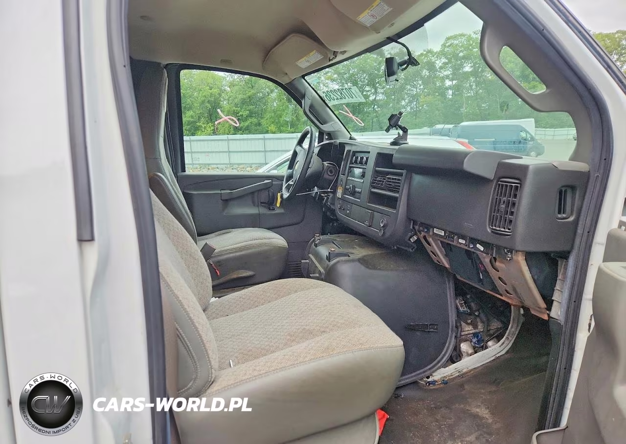 2019 Chevrolet Express Delivery Truck VIN:1GB0GRFG9K1257521 - 11