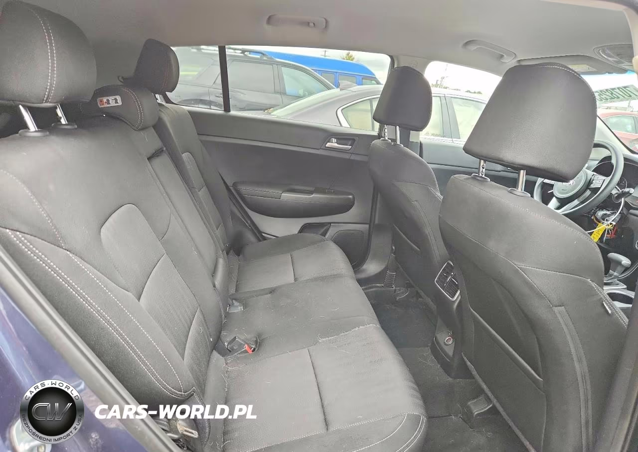 2020 Kia Sportage Lx VIN:KNDPMCAC9L7629653 - 11